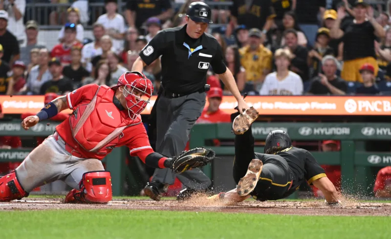 Jones, Mangum do their job to help Bucs get another win